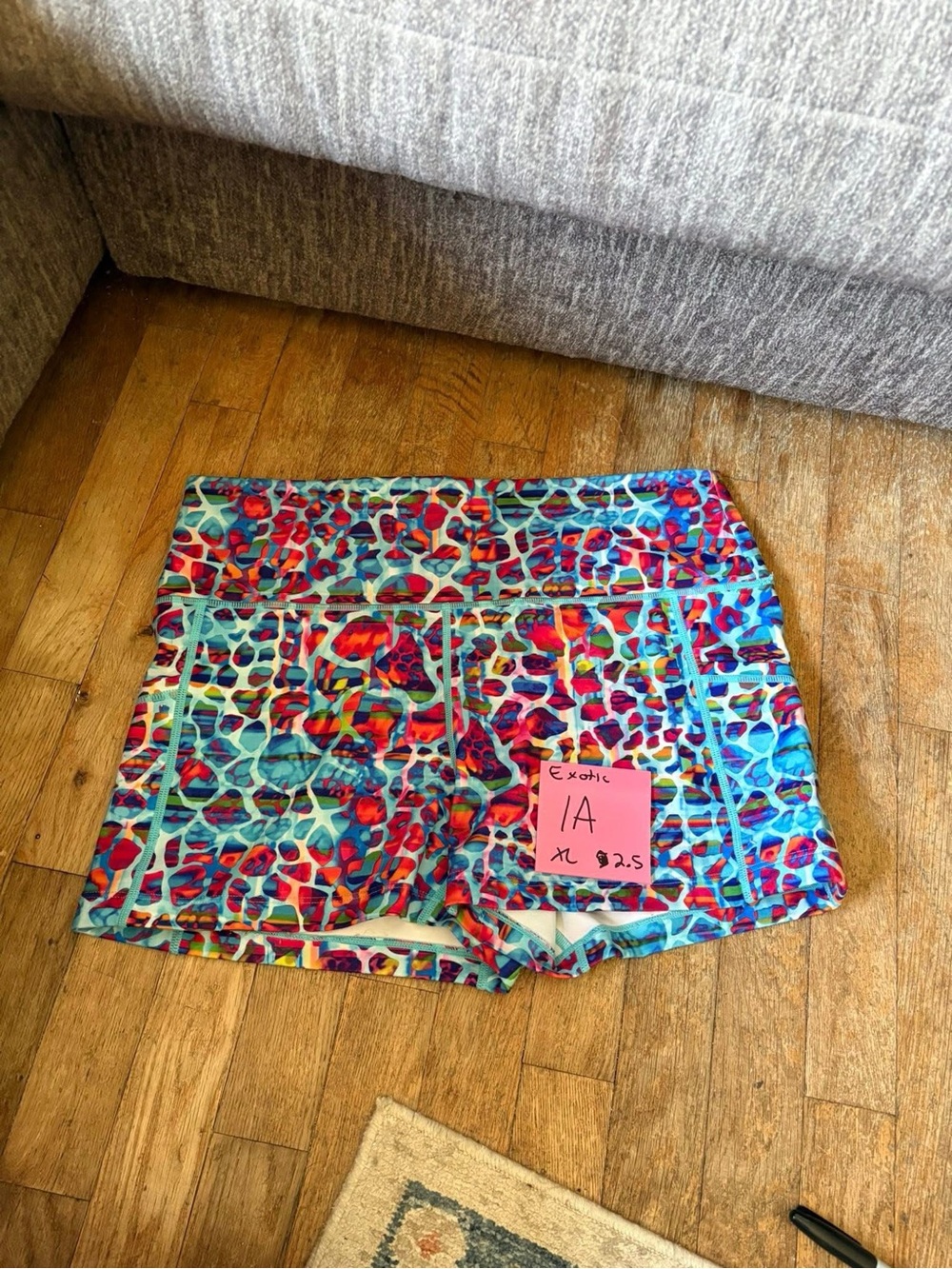 Constantly Varied Gear XL 2.5 exotic shorts
